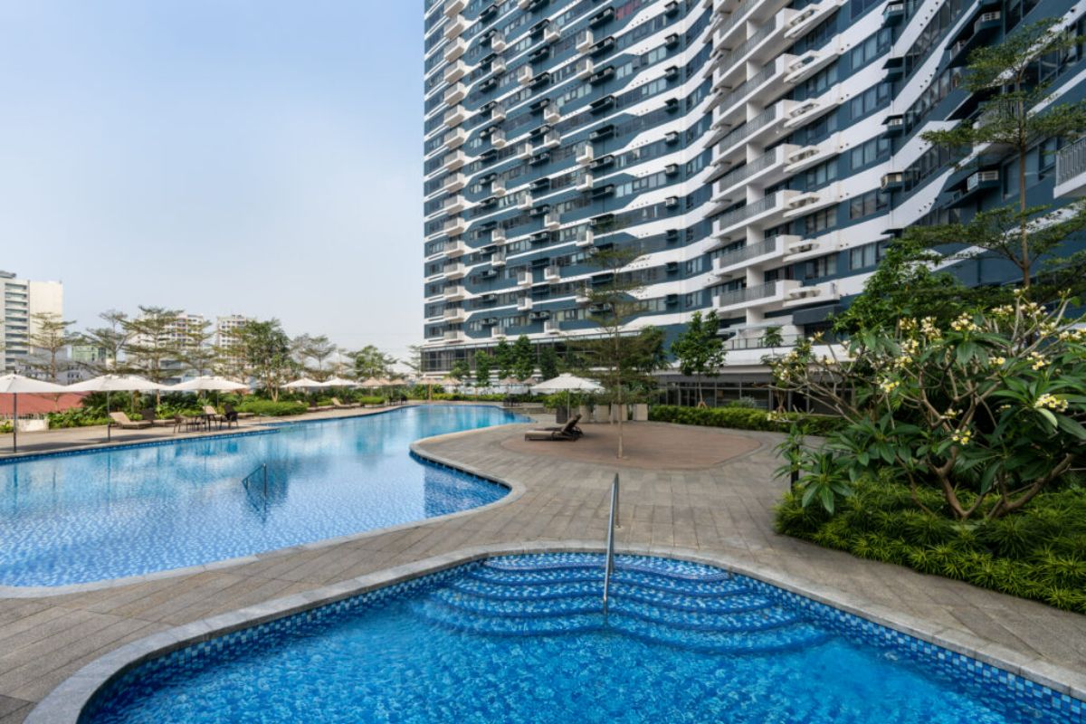 Top Considerations for Selecting a Luxury Property Management Company